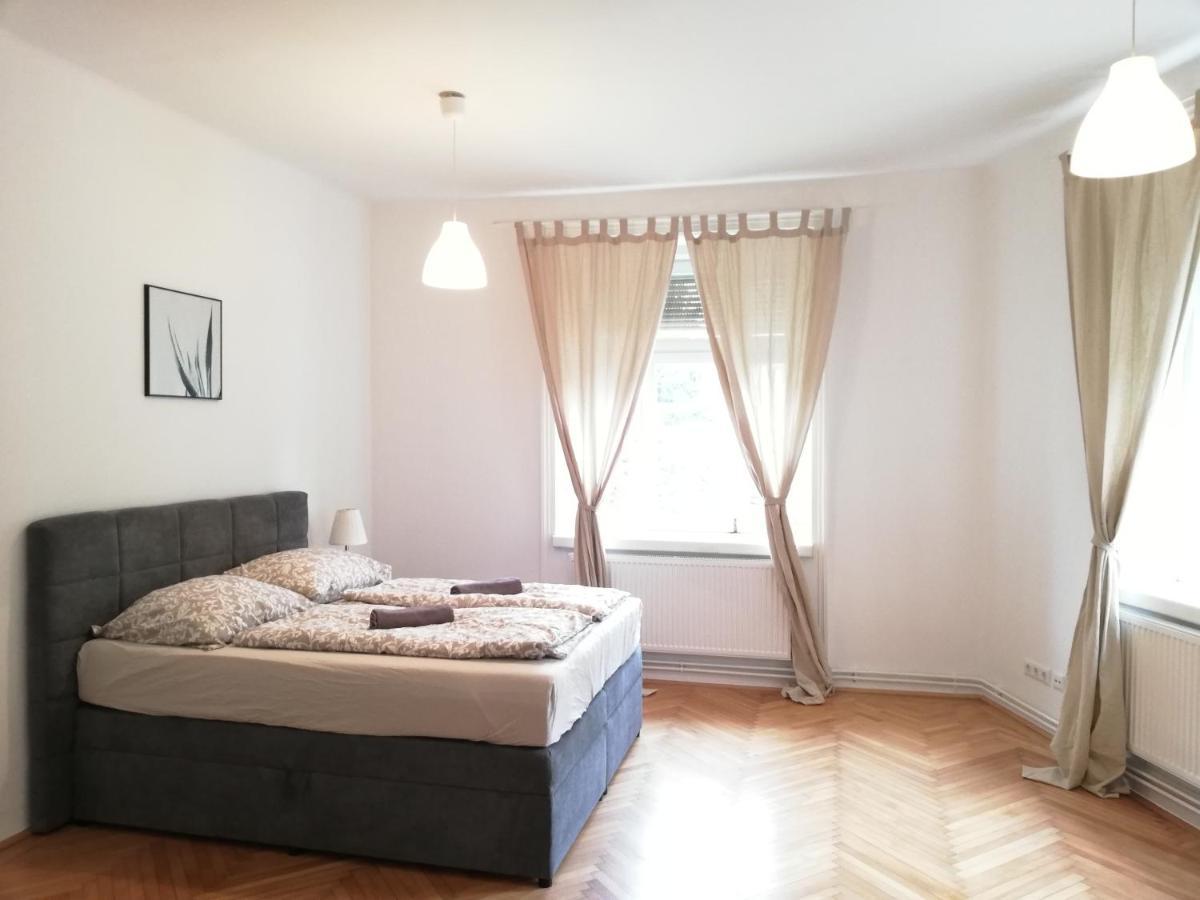 Living - Schönbrunn Apartment Wien