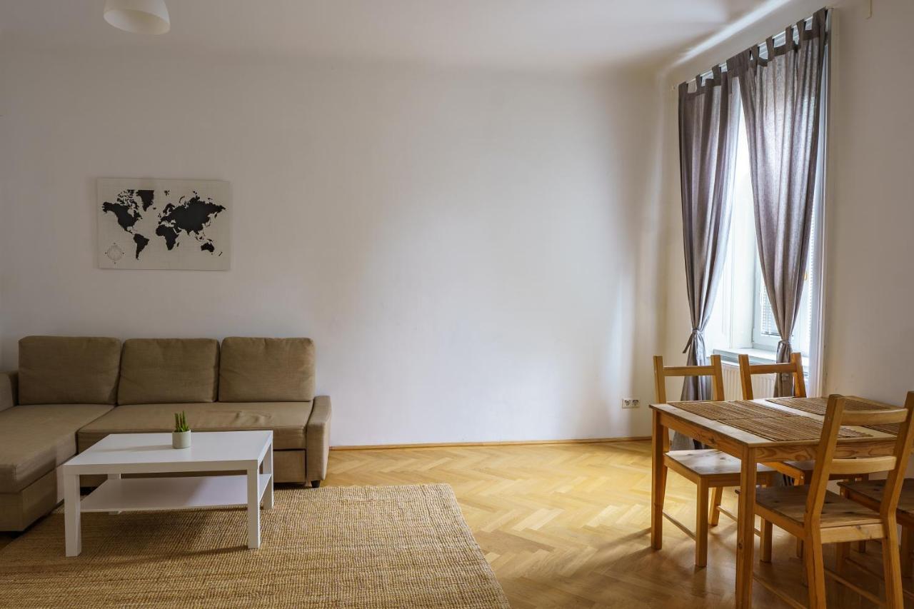 Living - Schönbrunn Apartment Wien